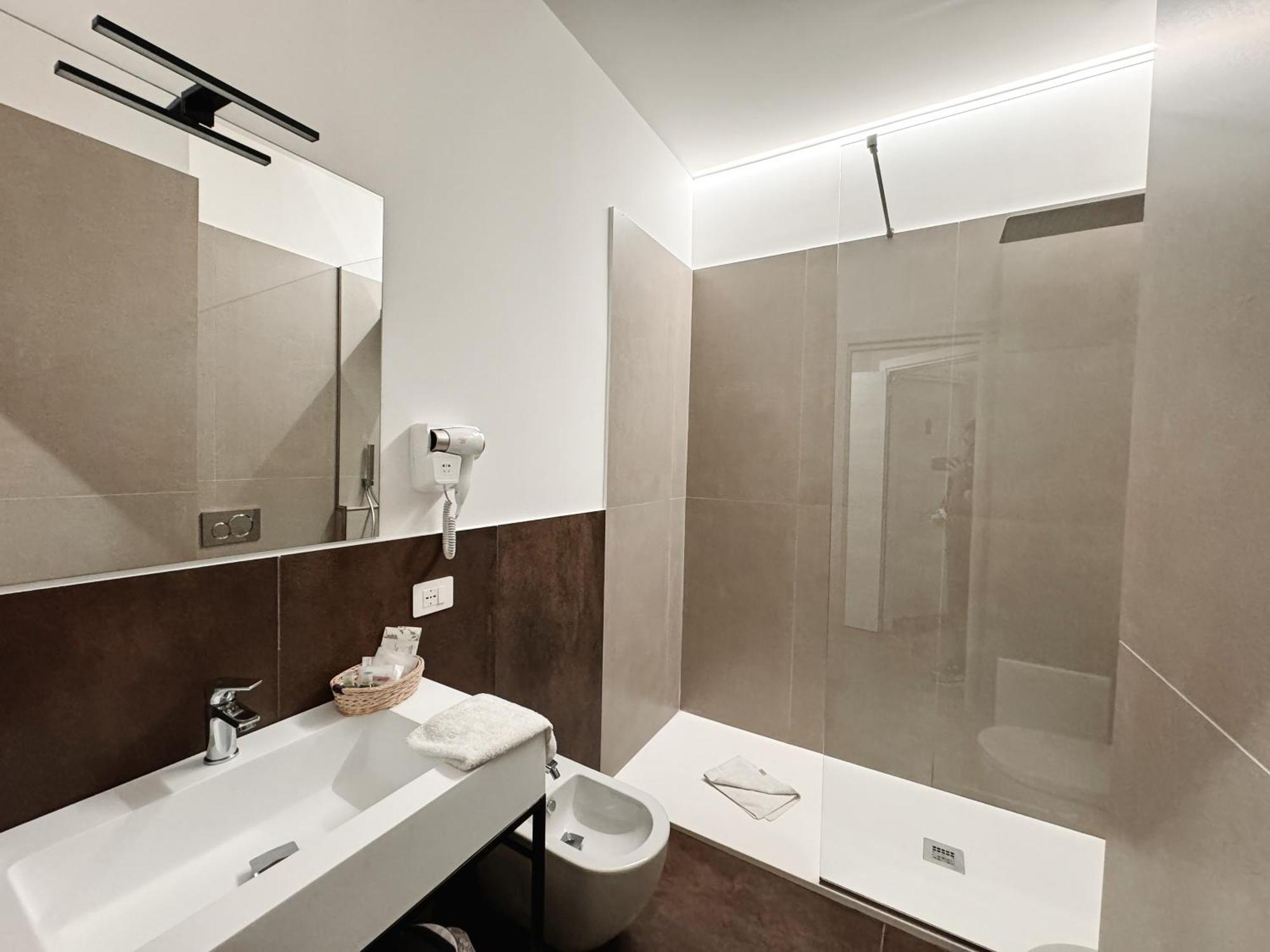 Re Lazzarone Suite Napoli Esterno foto