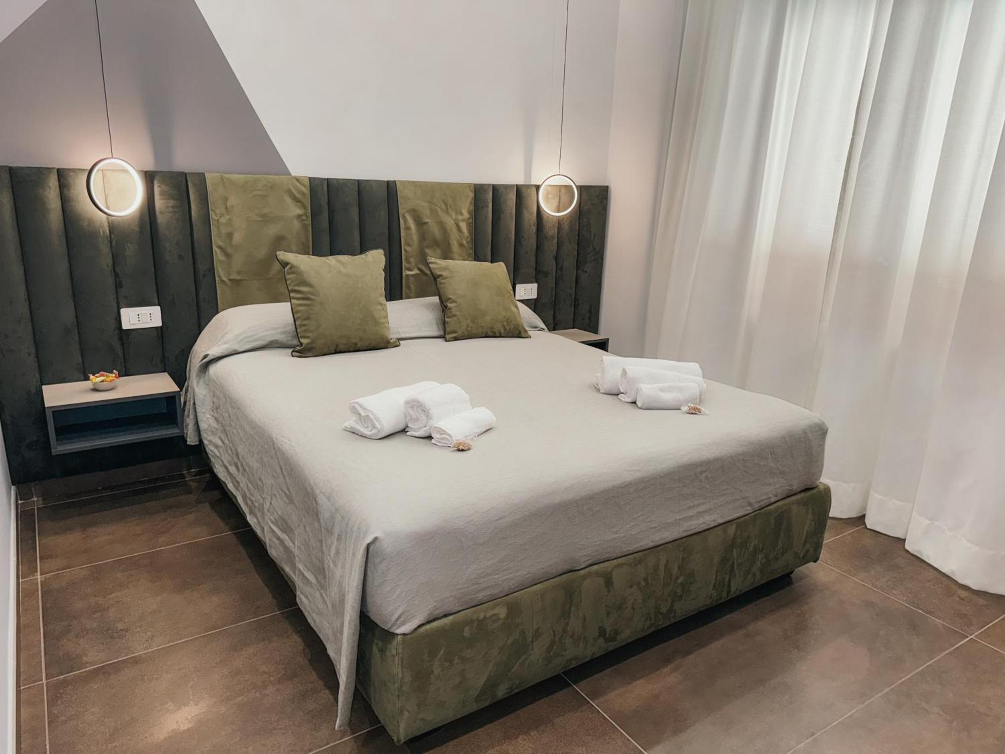 Re Lazzarone Suite Napoli Esterno foto